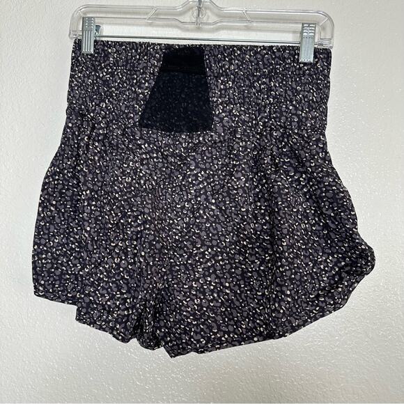 Free People Movement The Way Home Leopard Print Athletic Shorts Medium - Picture 2 of 6